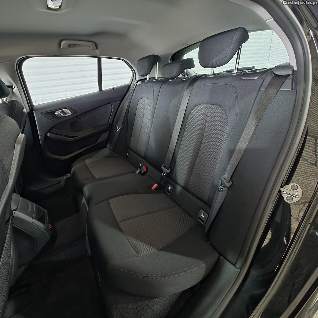 BMW 116 d Auto — fotografia 4
