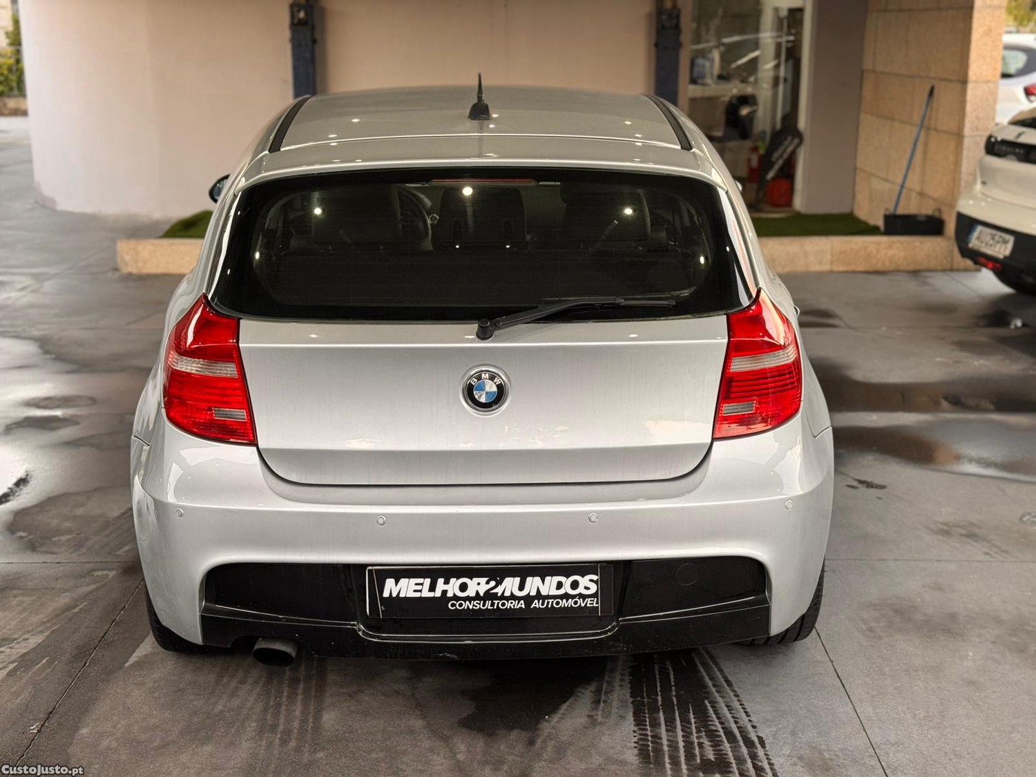 BMW 118 d Pack M - 08 — photo 5