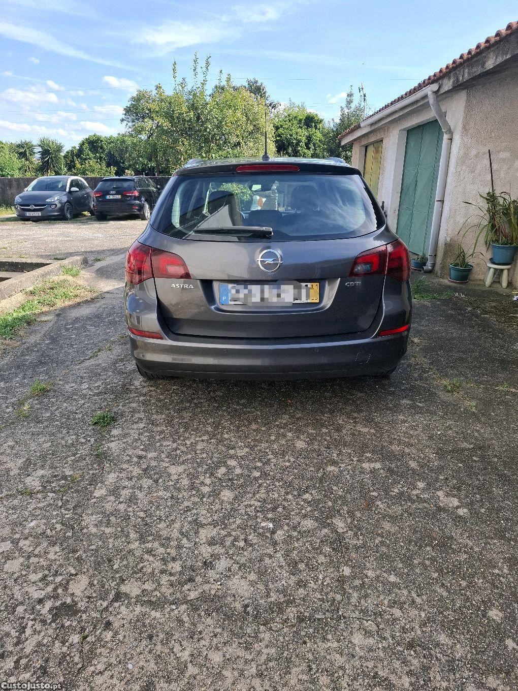 Opel Astra Station Wagon - 11 foto 4