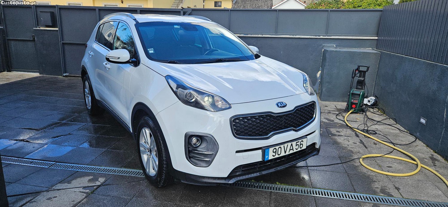 Kia Sportage 1.7 CRdi - 18 foto 4