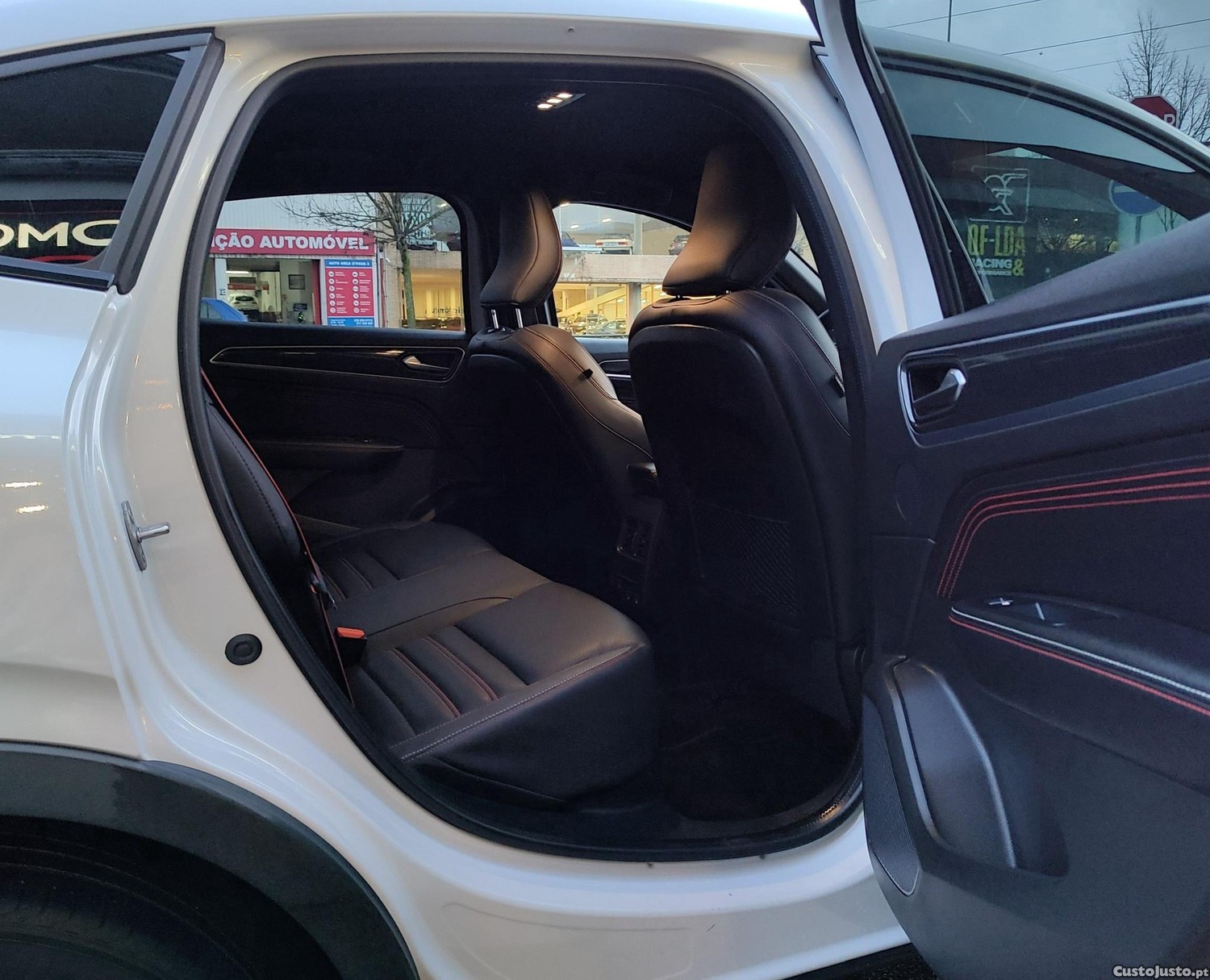 Renault Arkana 1.6 E-Tech R.S.Line — fotografia 4