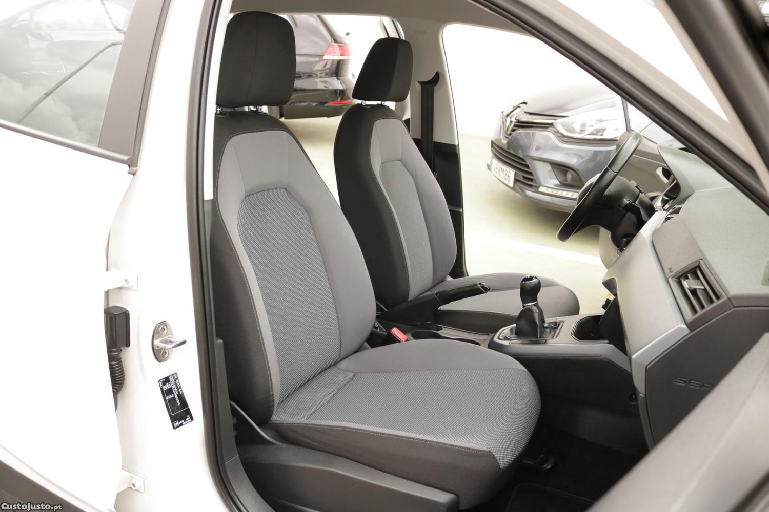 SEAT Arona 1.6 TDI Style — fotografia 43