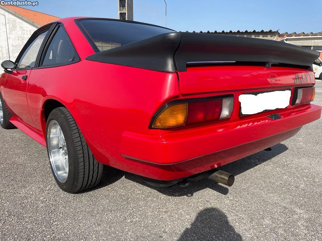 Opel Manta B — fotografia 5