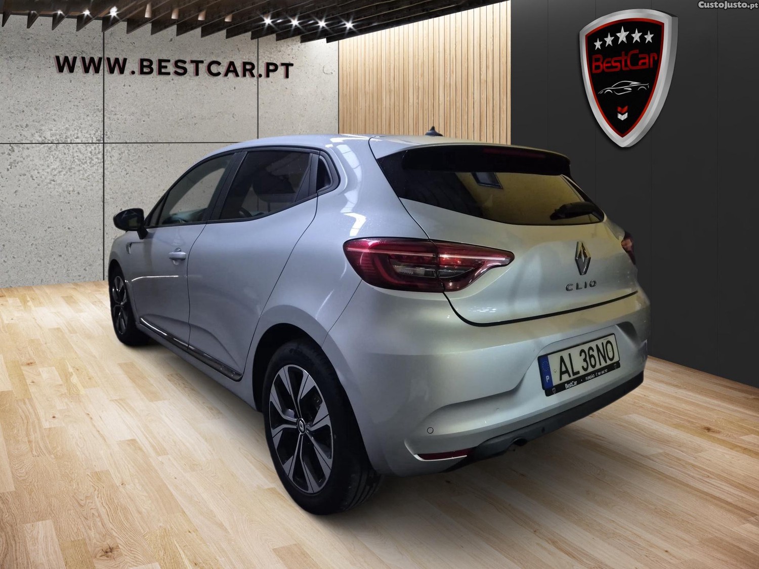 Renault Clio 1.0Tce — fotografia 8