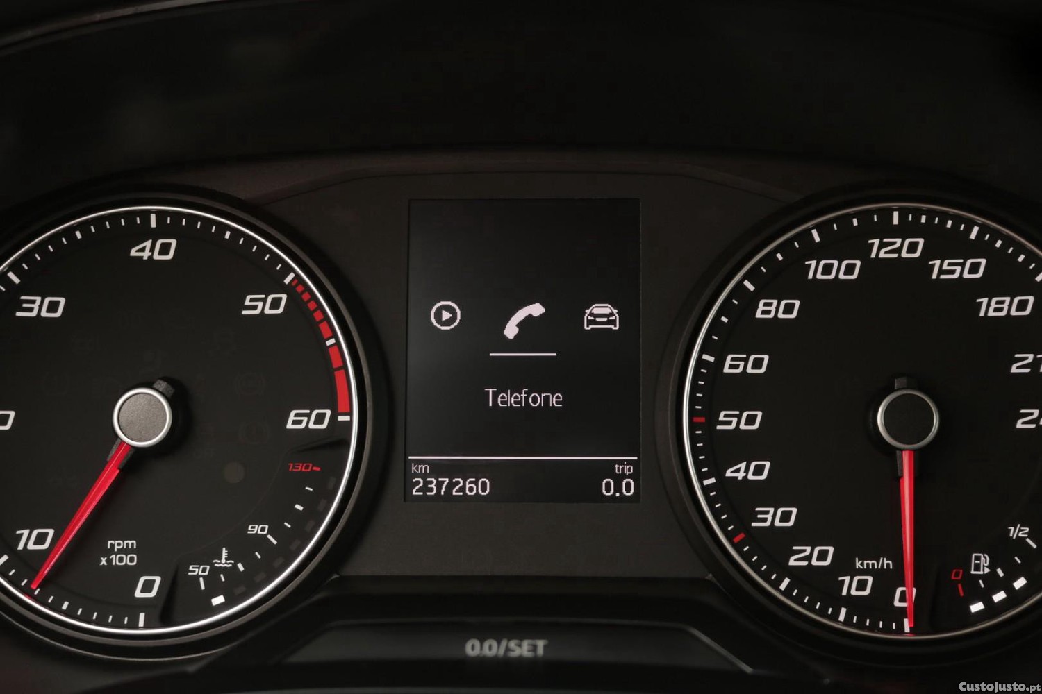 SEAT Arona 1.6 TDI Style — fotografia 18