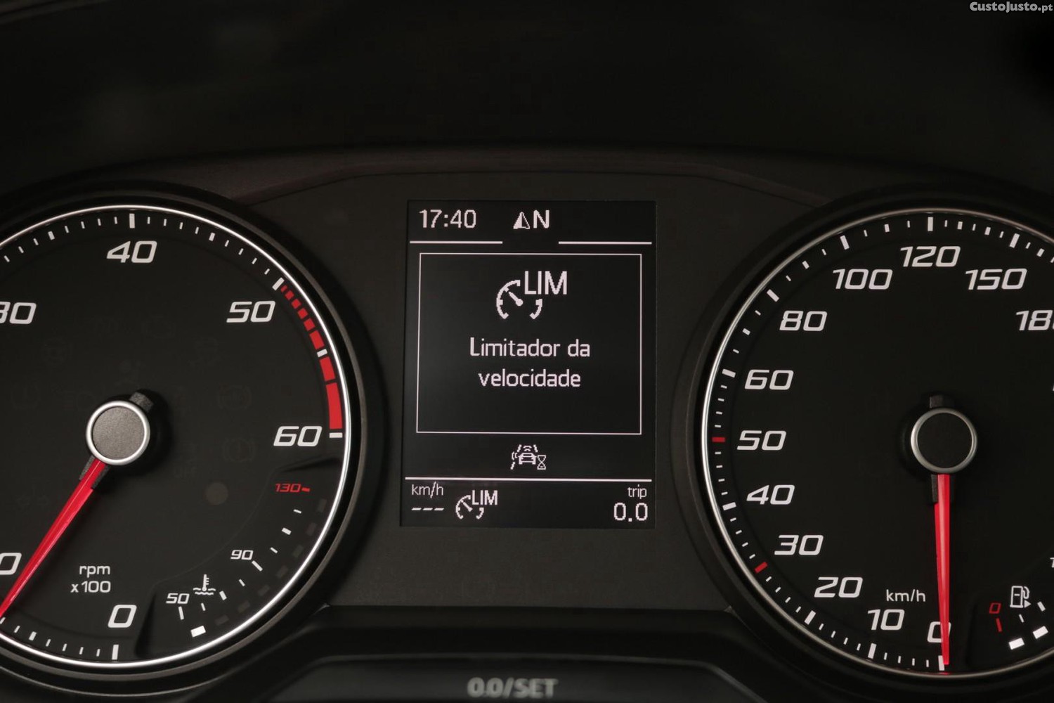 SEAT Arona 1.6 TDI Style — fotografia 16