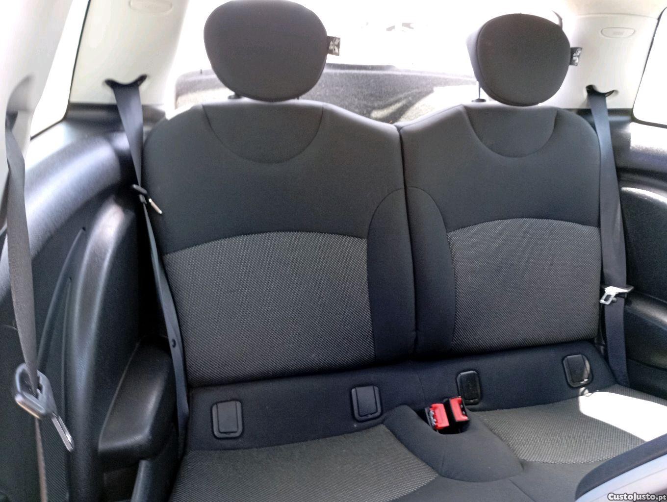 MINI Cooper Cooper D — photo 2