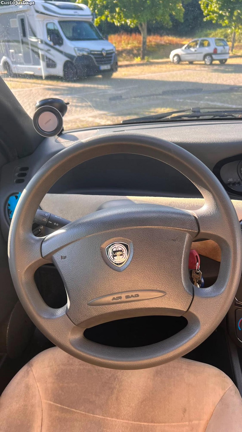 Lancia Y 1.2 16V — fotografia 4
