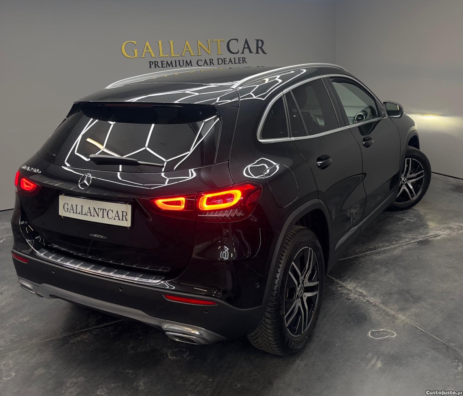 Mercedes-Benz GLA 250 e 8G-DCT Hibrido/Plug-in — fotografia 23