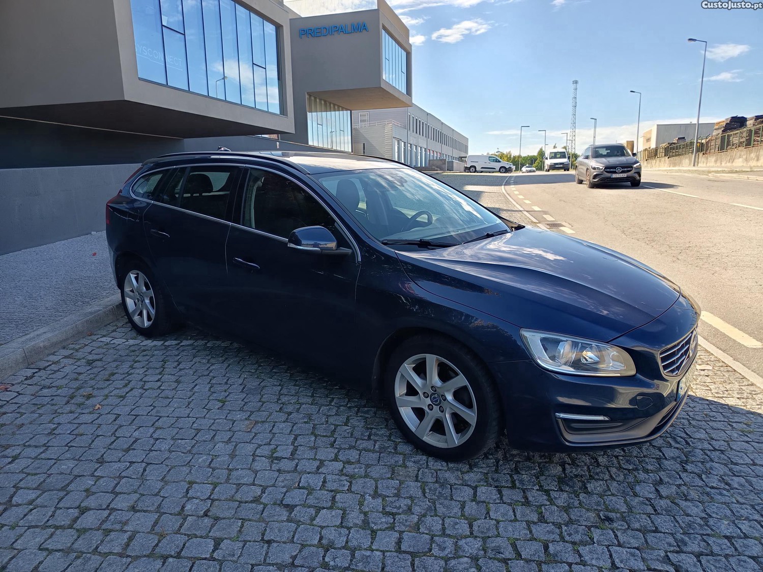 Volvo V60 1.6 Kinetic - 14 — photo 2