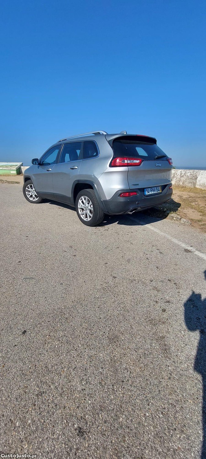 Jeep Grand Cherokee 2.0 Multijet de 2014 - 14 foto 5