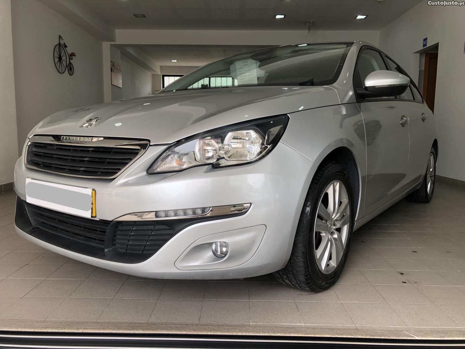 Peugeot 308 SW - 18 foto 2