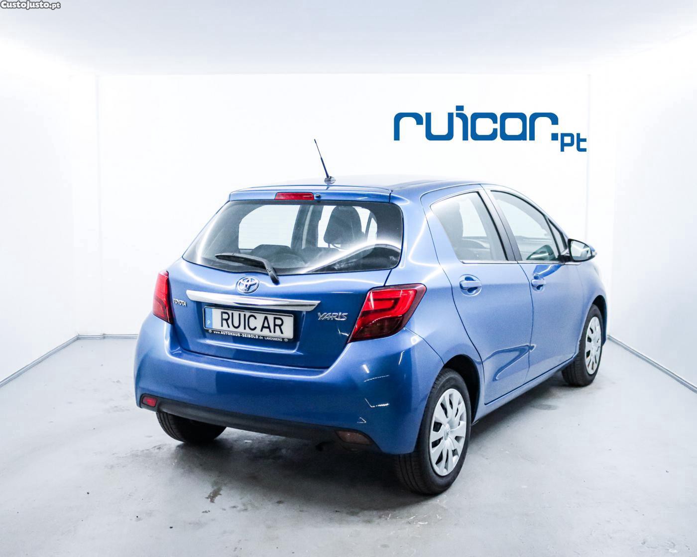 Toyota Yaris 1.0 VVTi Active - 17 — photo 2