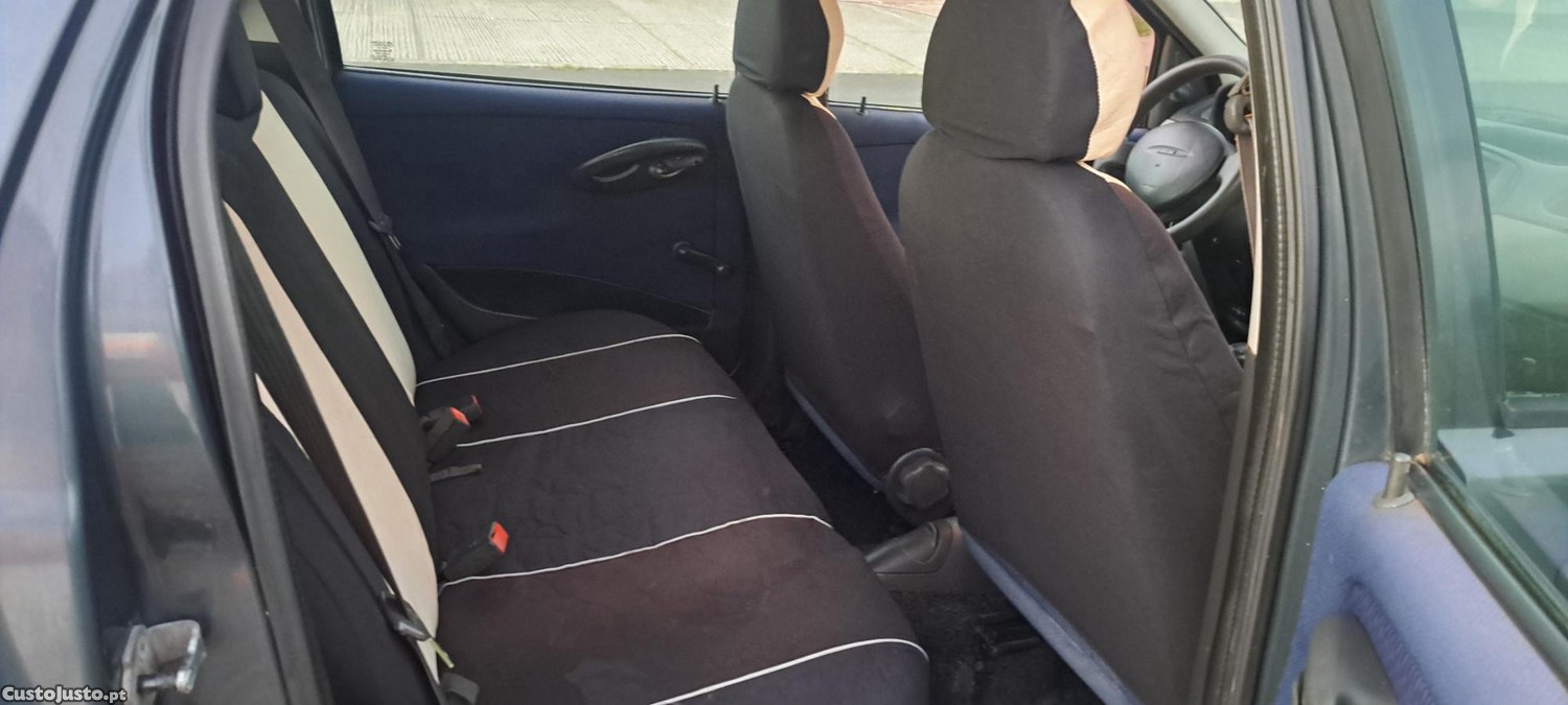 Fiat Punto 1.1 - 01 foto 5