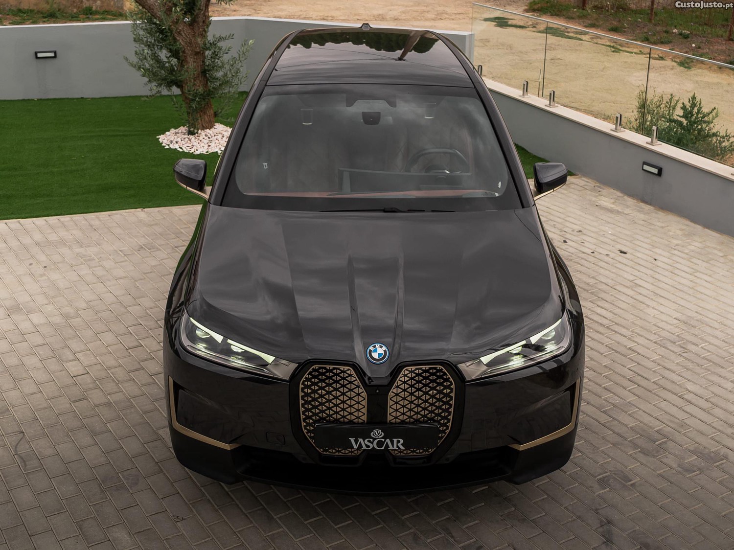 BMW iX xDrive50 — fotografia 8