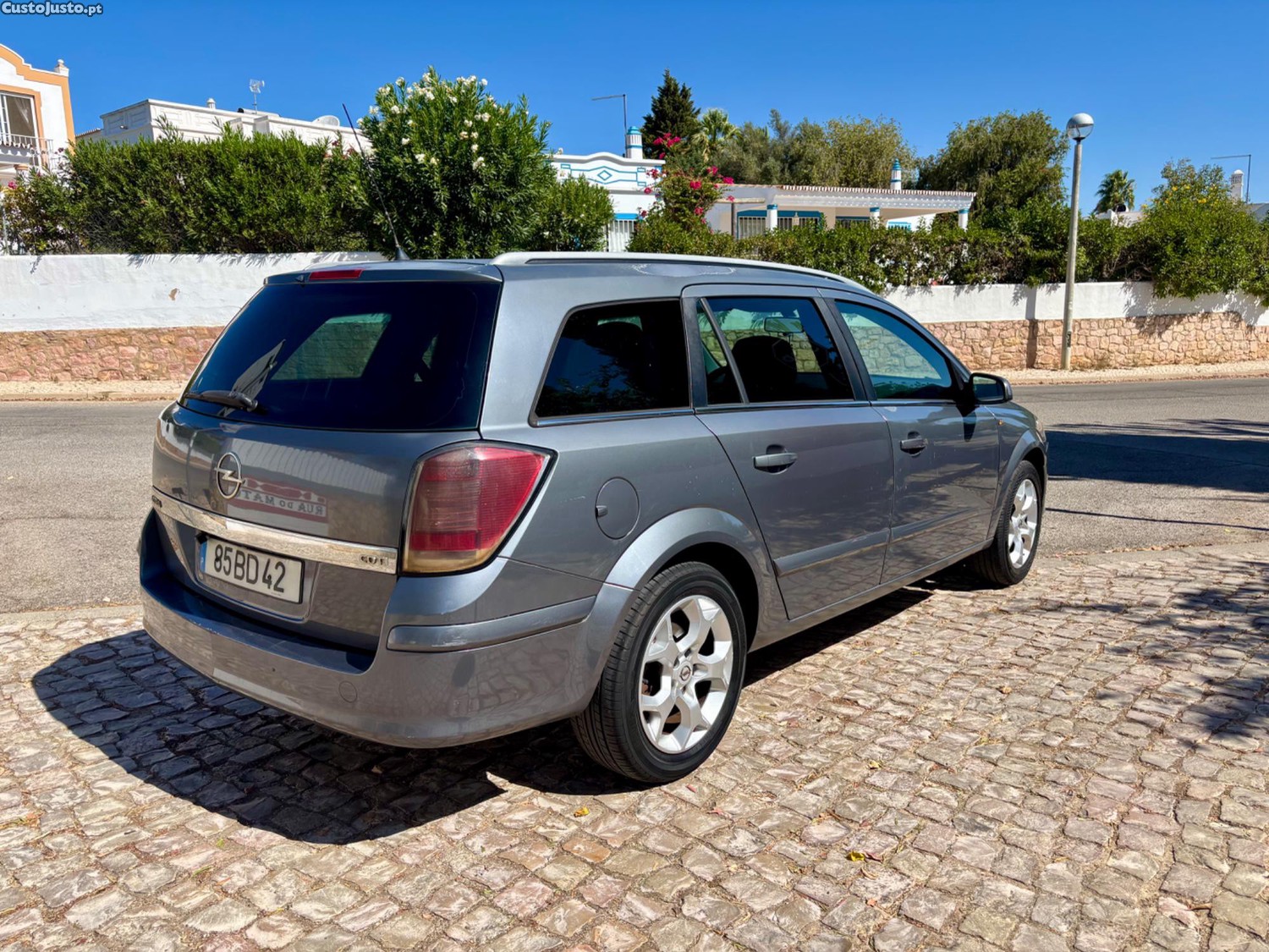 Opel Astra SW 1.3 CDTI — photo 3