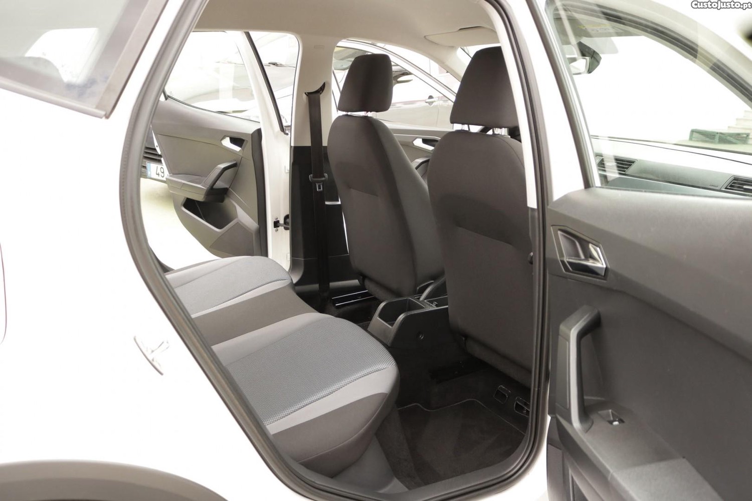 SEAT Arona 1.6 TDI Style — fotografia 40