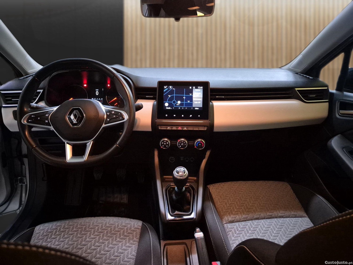 Renault Clio 1.0Tce — fotografia 4
