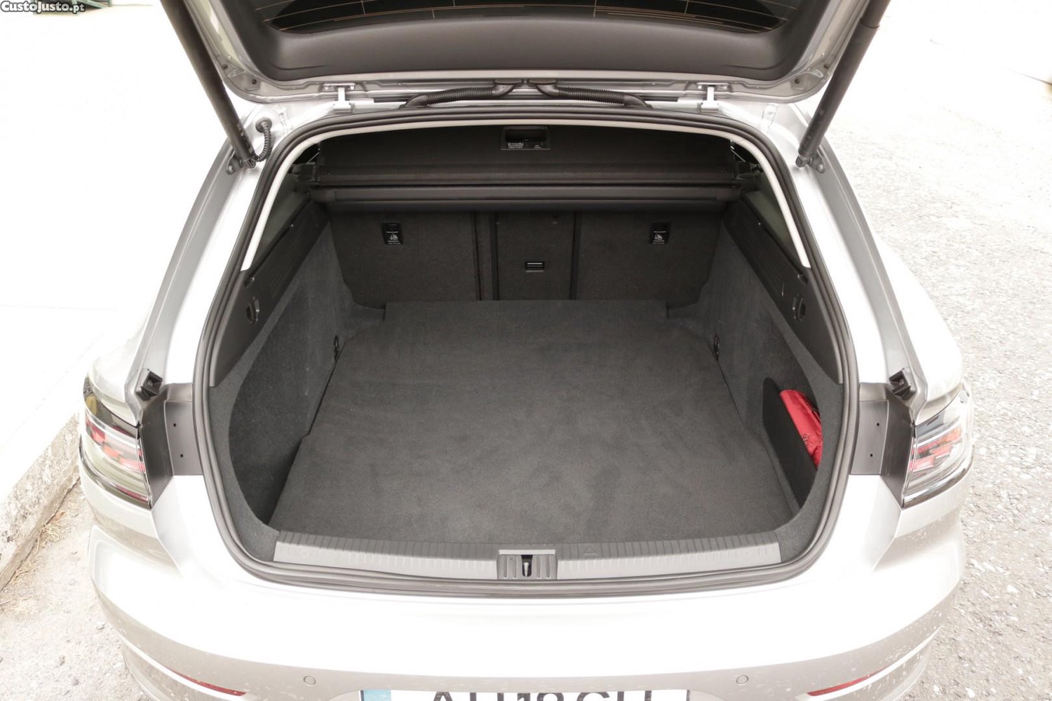 Volkswagen Arteon 2.0 TDI Elegance DSG 150cv — fotografia 43