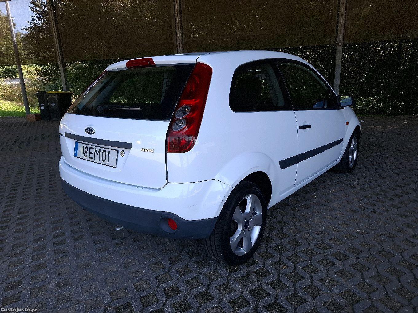 Ford Fiesta 1.4tdci — photo 4