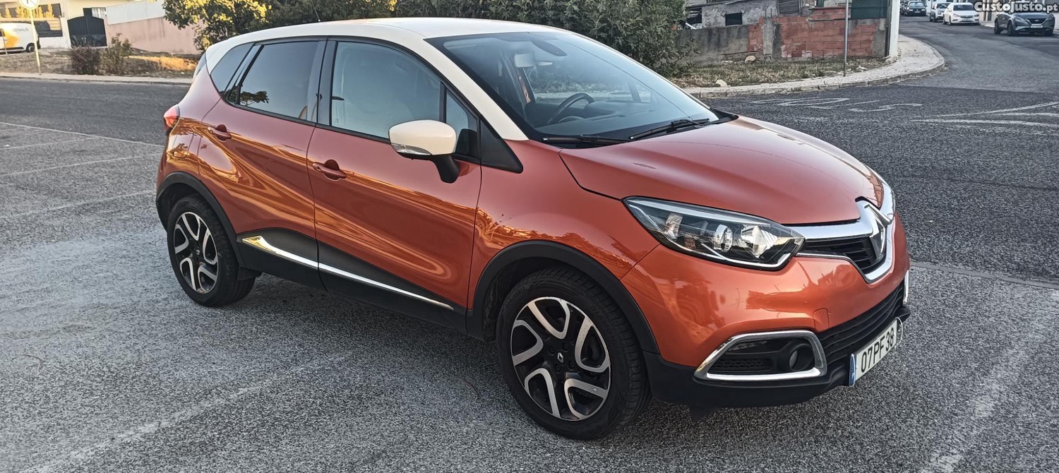 Renault Captur 1.5 Dci — photo 2
