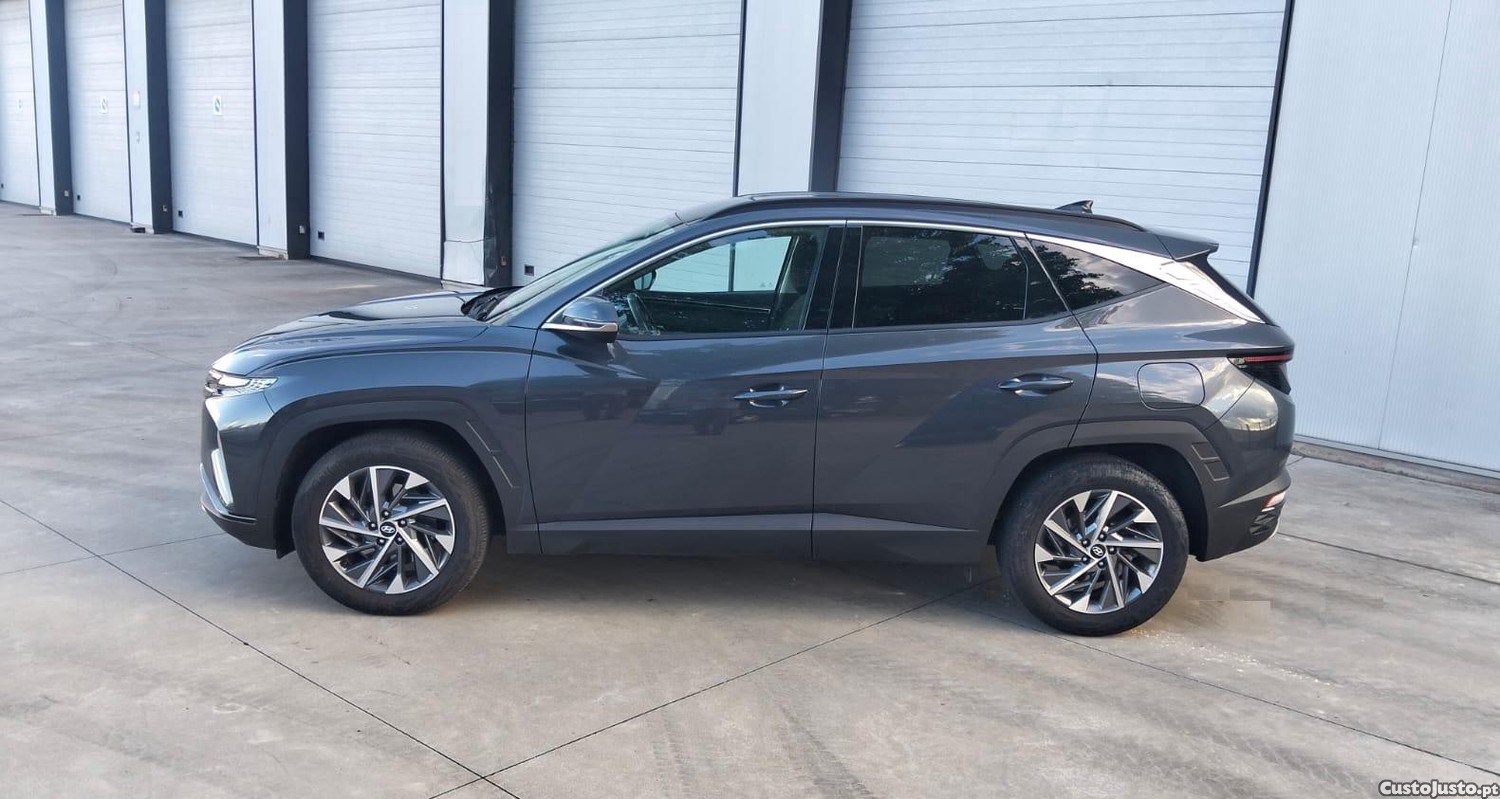 Hyundai Tucson 1.6 CRDi Vanguard — fotografia 13