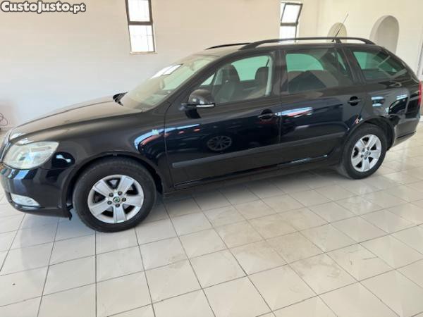Skoda Octavia break 1.6 TDI GREENLINE - 12 — photo 2