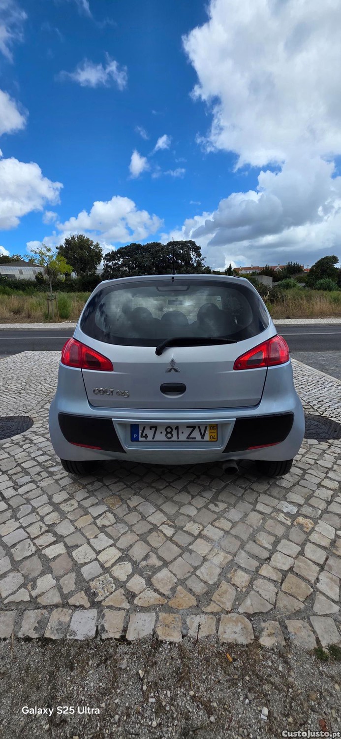 Mitsubishi Colt 1.1+AC — fotografia 2
