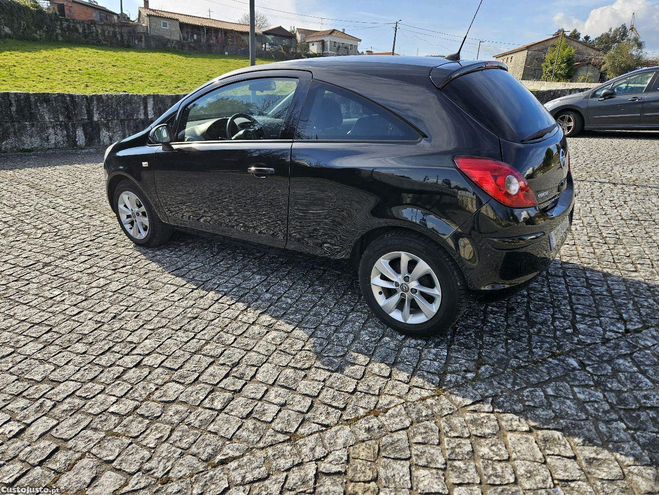 Opel Corsa 1.3cdti — photo 2