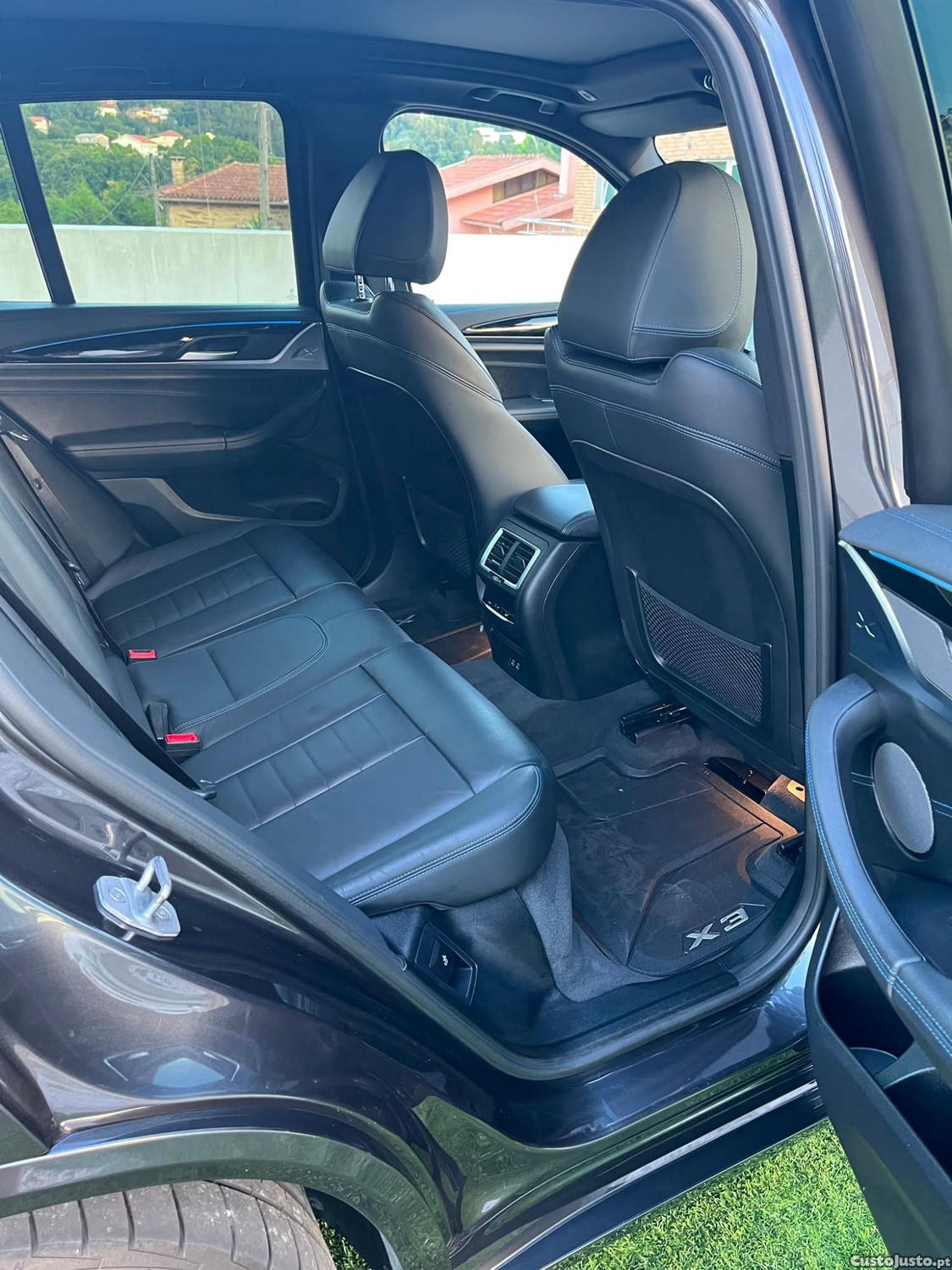 BMW iX3 Pack M — fotografia 2