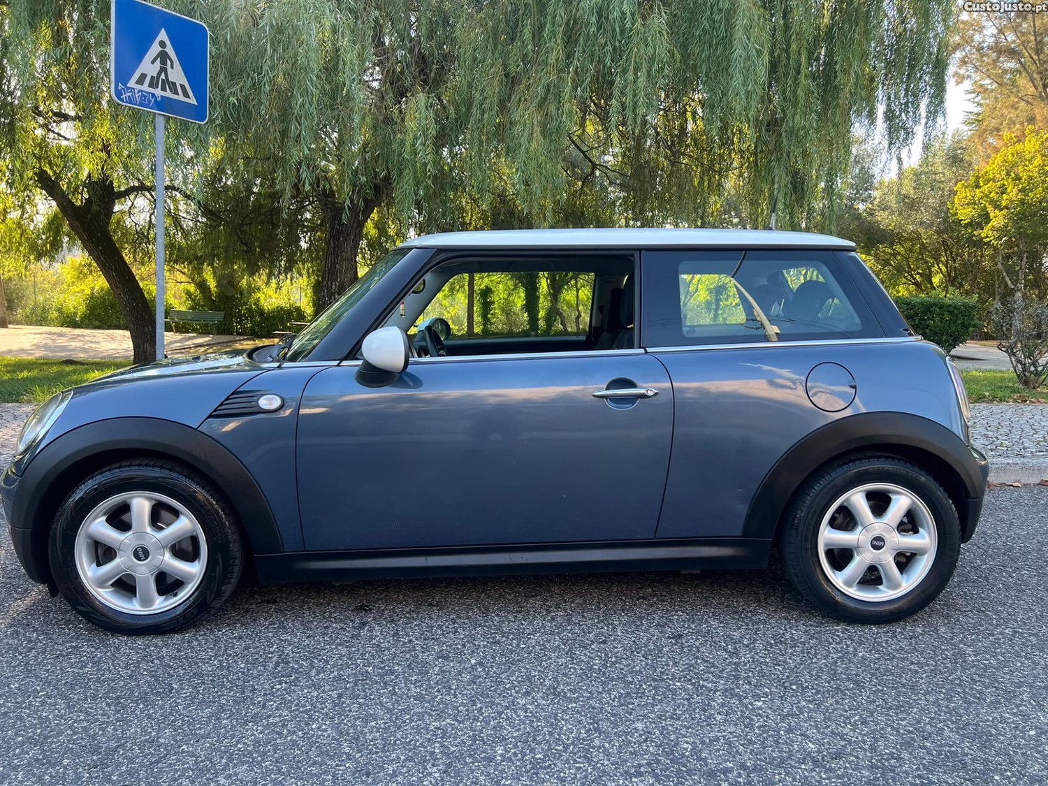MINI Cooper One 1.6D (Nacional) Apenas 1 Dono - Excelente Estado Geral — photo 5