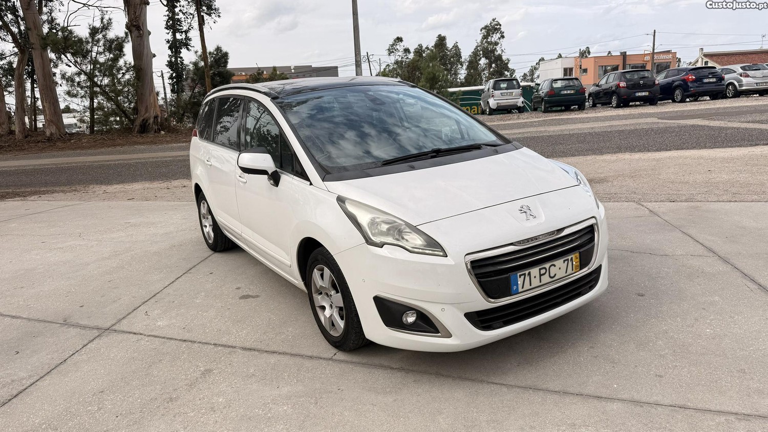 Peugeot 5008 1.6 HDI 7 Lugares de 2014 — photo 2