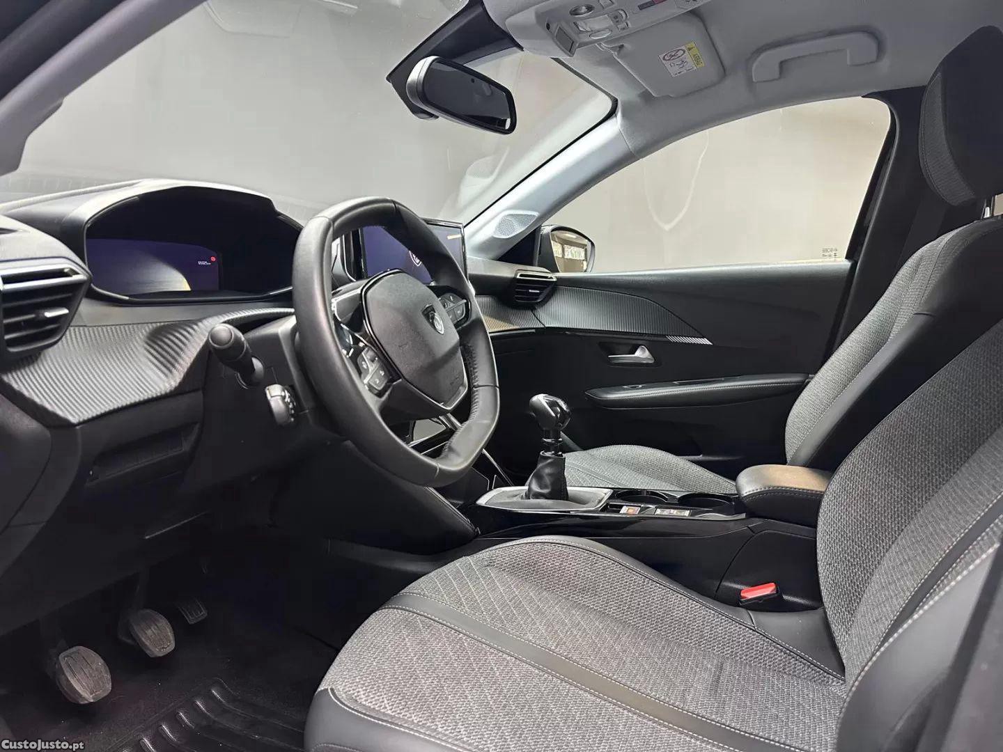Peugeot 208 1.2 allure — fotografia 7