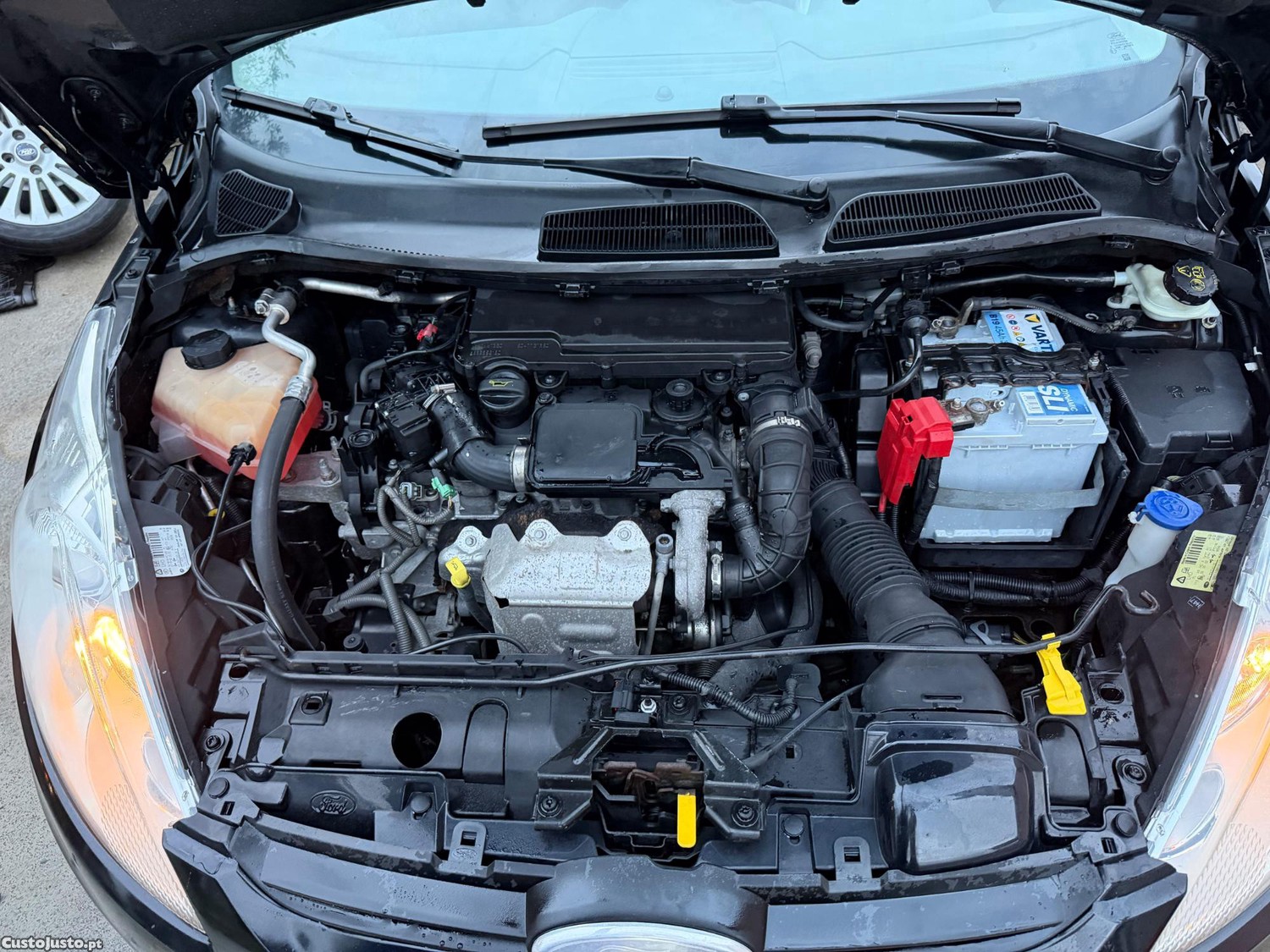 Ford Fiesta Hatchback - 10 foto 5