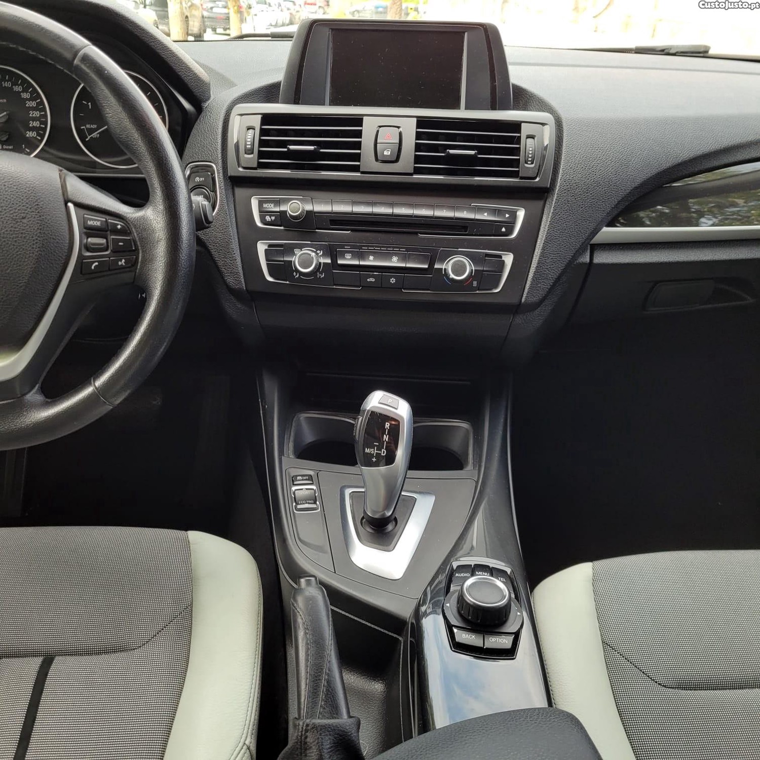 BMW 118 dA Line Urban — fotografia 9