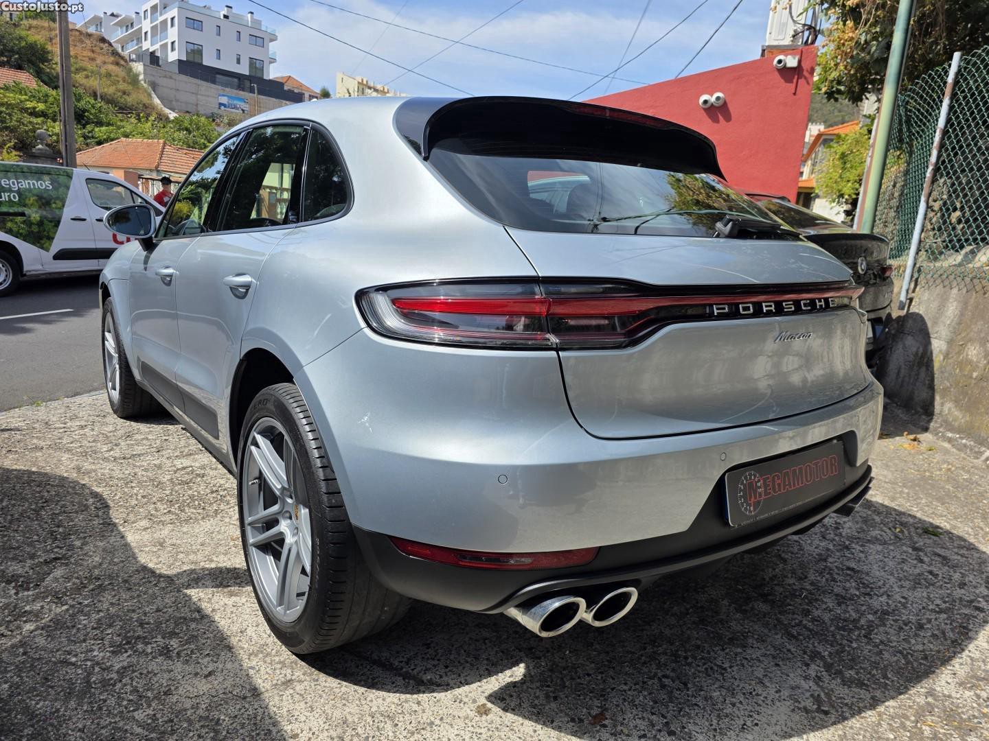Porsche Macan 2.0T - 18 — photo 4