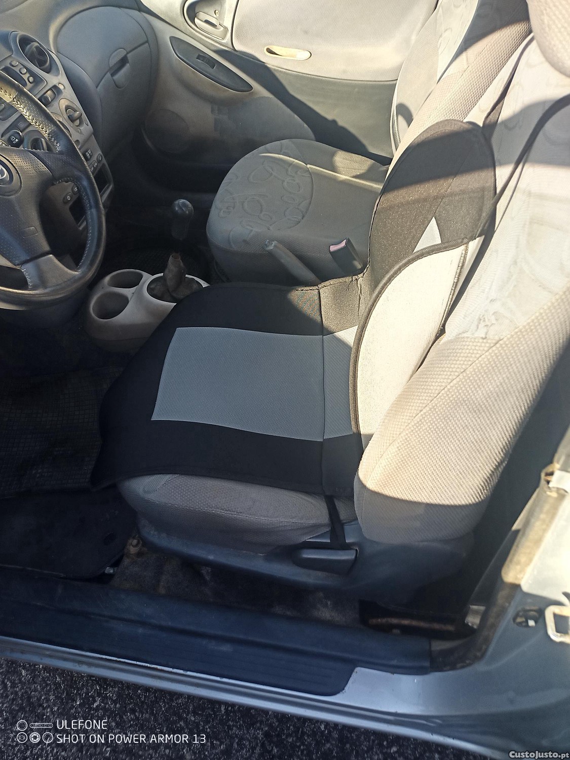 Toyota Yaris 1.0 gasolina — photo 2