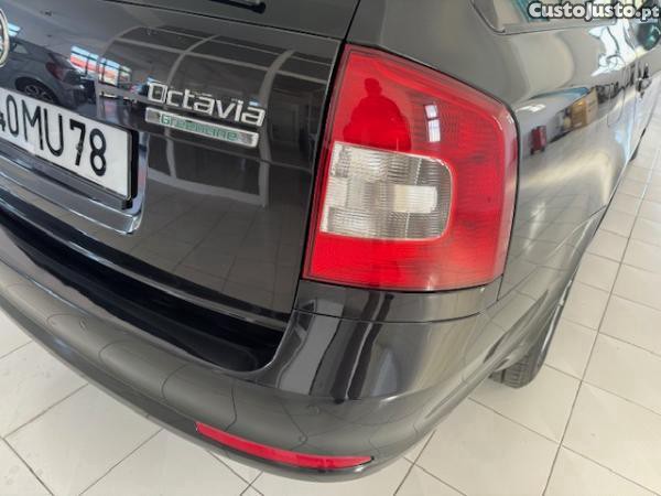 Skoda Octavia break 1.6 TDI GREENLINE - 12 — photo 4