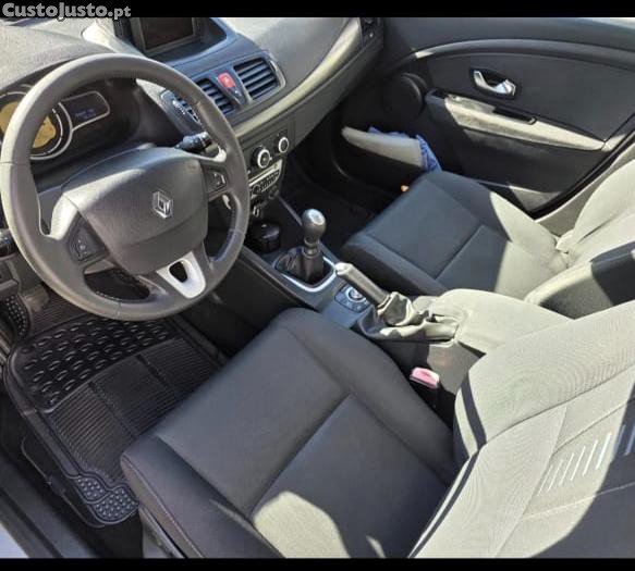 Renault Mégane Dynamique - 10 — photo 3