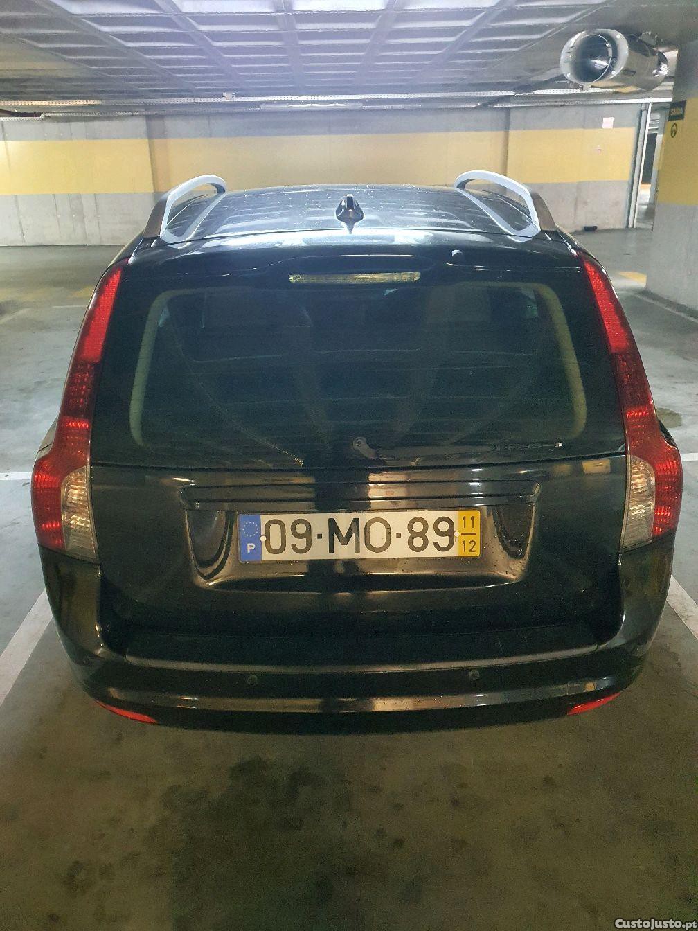 Volvo V50 1.6 D - Drive R-Design — fotografia 7