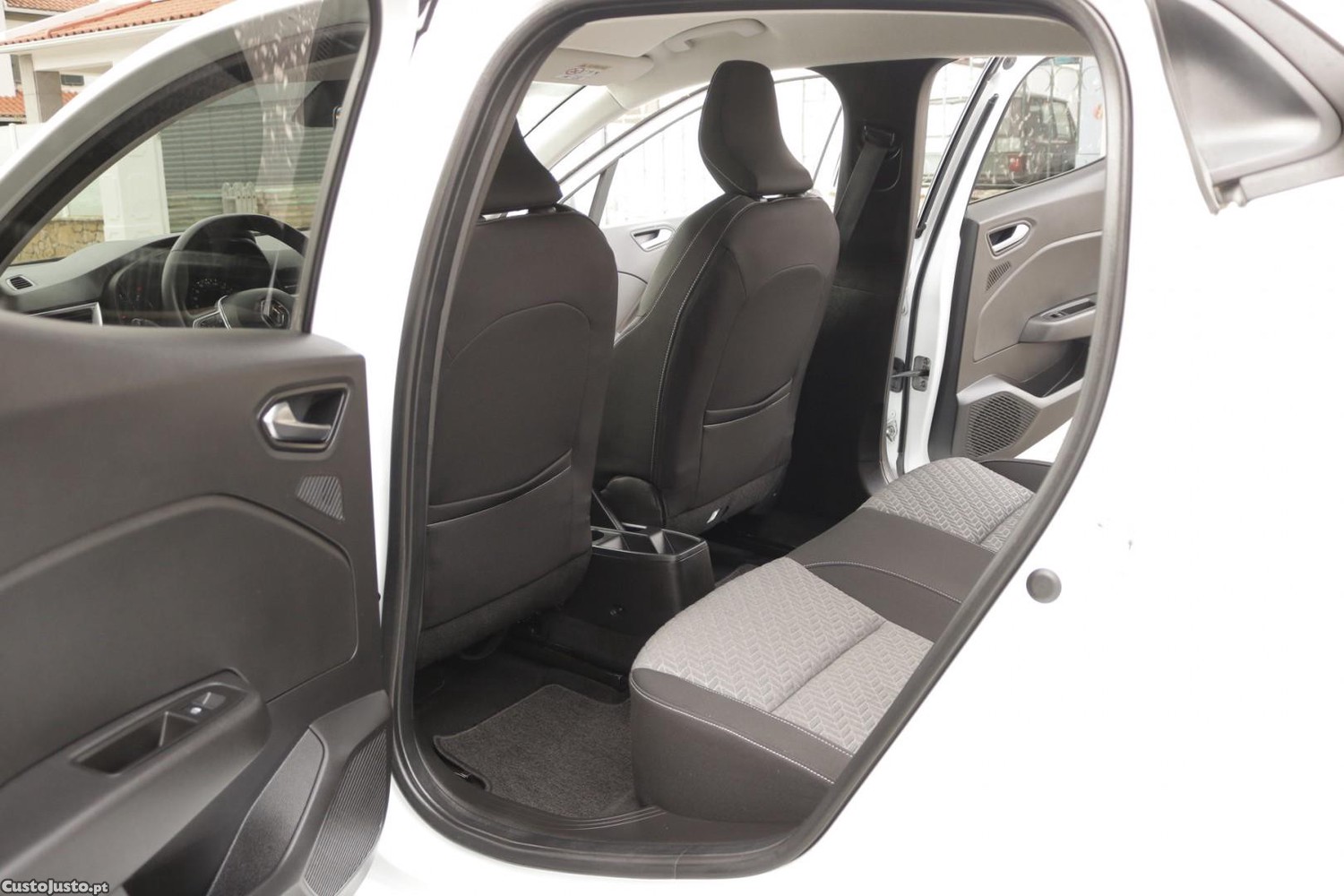 Renault Clio 1.5 Blue DCI Evolution 100cv — fotografia 38
