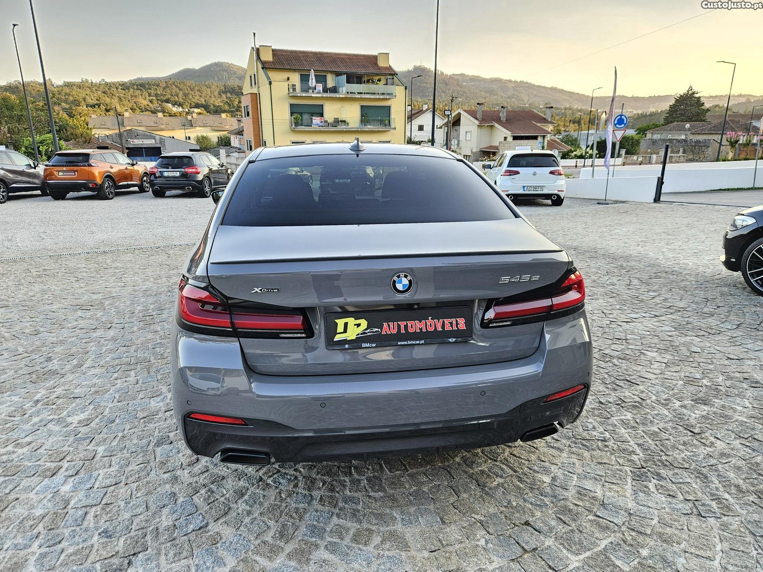 BMW 540 545E XDRIVE G30 — fotografia 20