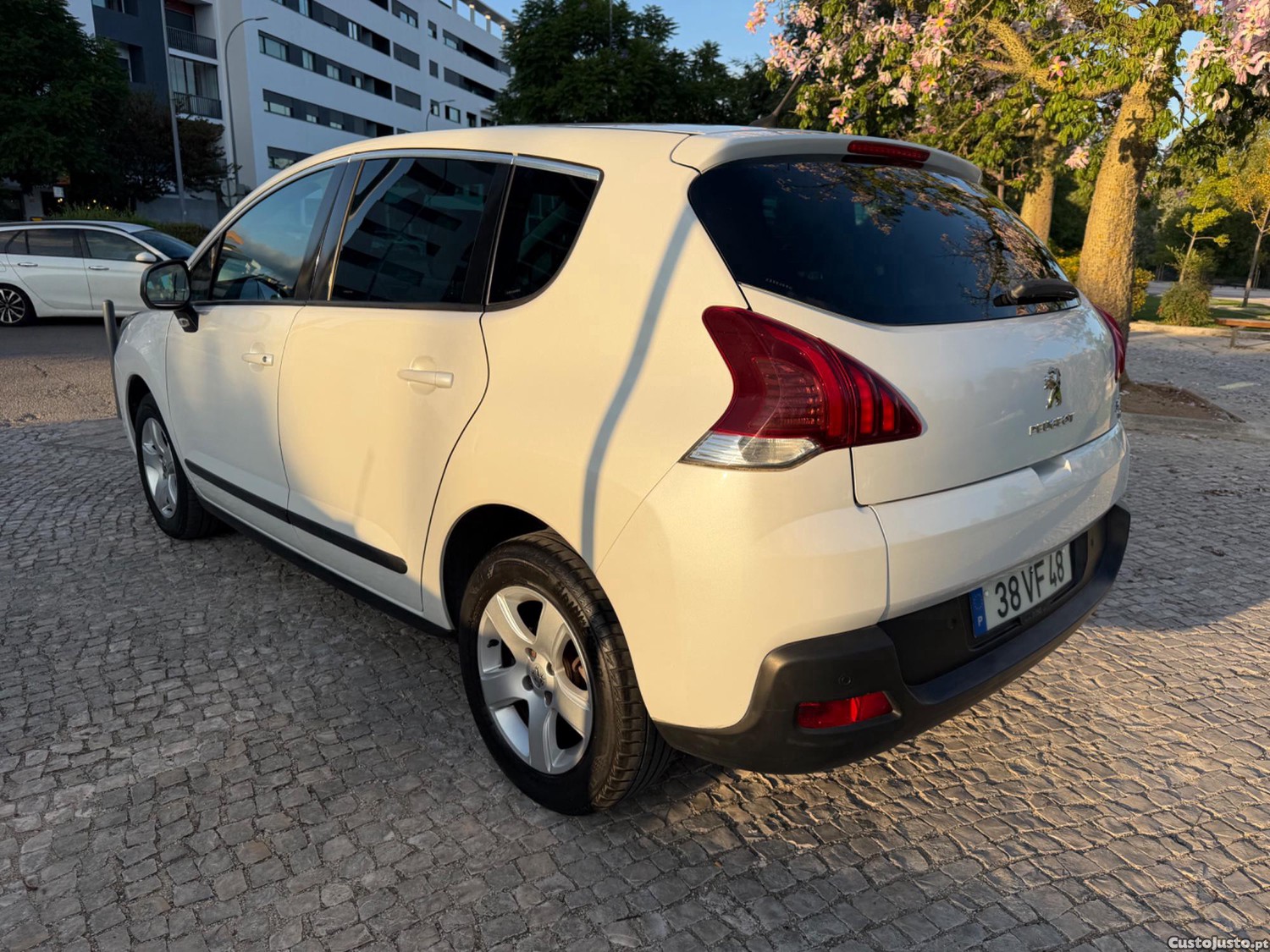 Peugeot 3008 1.6 E-HDI STYLE 2 TRONIC - 14 — photo 2