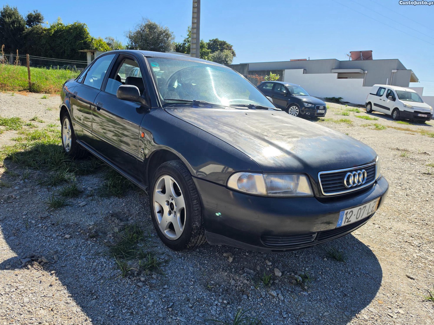 Audi A4 1.9 TDI 110CV - 98 — photo 3