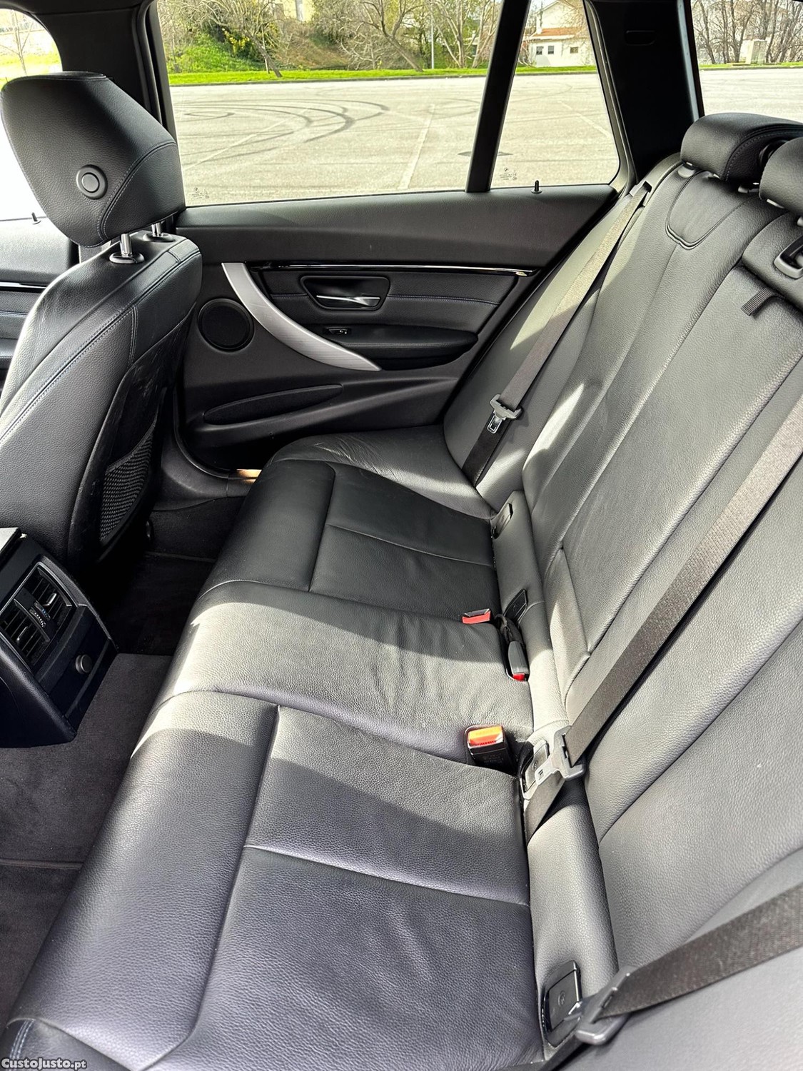 BMW 320 TOURING D PACK M AUTO — fotografia 6