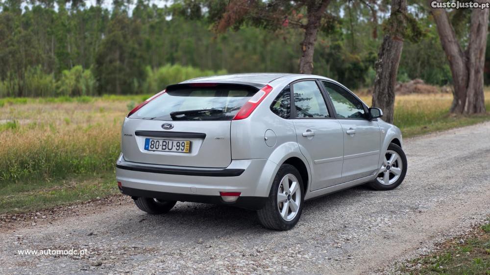 Ford Focus 1.6 TDCi S — photo 4