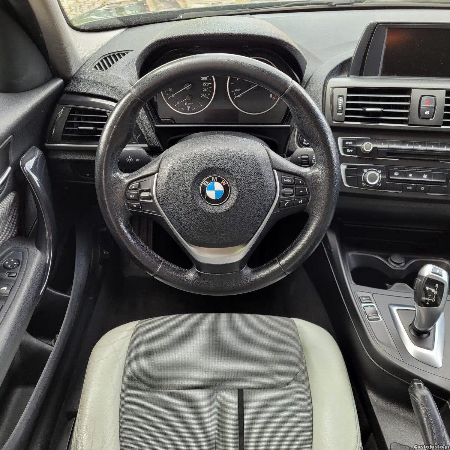 BMW 118 dA Line Urban — fotografia 11