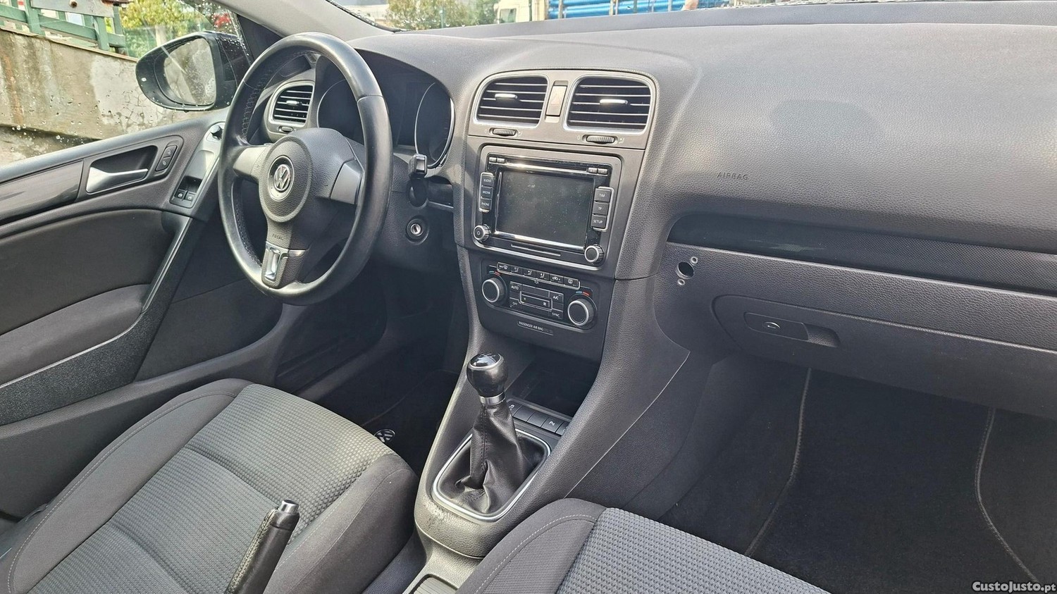 VW Golf 1.6 TDi Confortline - 12 foto 4