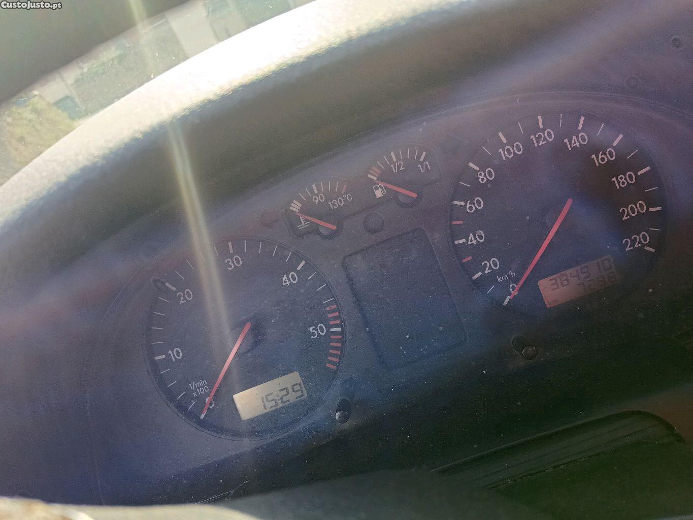 VW Passat 1.9 TDI Highline — photo 4