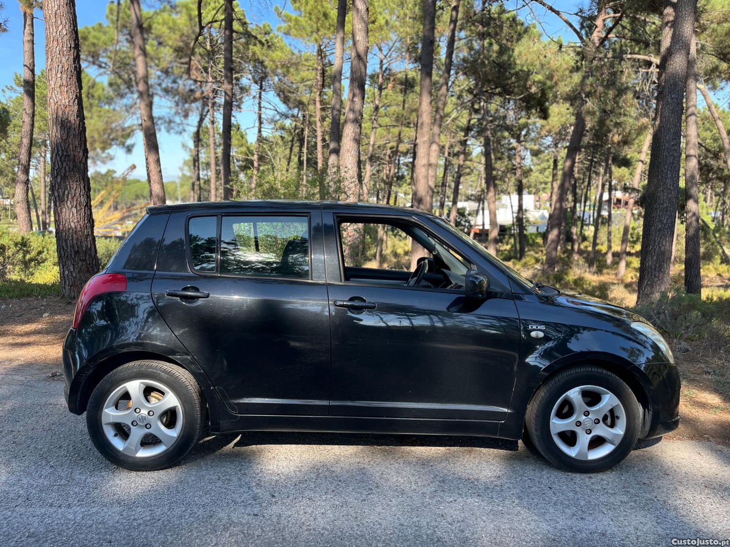 Suzuki Swift 1.3 DDiS — photo 4